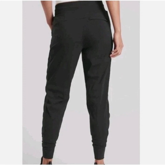 Athleta Trekkie North High Rise Jogger Pants Black Women's Size 6 - Picture 2 of 15